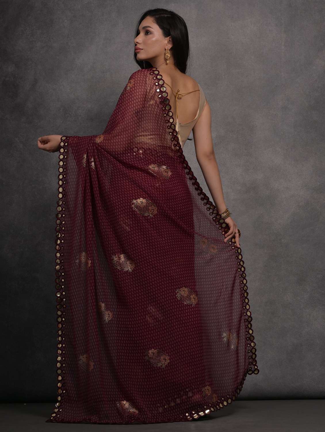 women printed casual wear saree with blouse - 22062972 -  Standard Image - 1