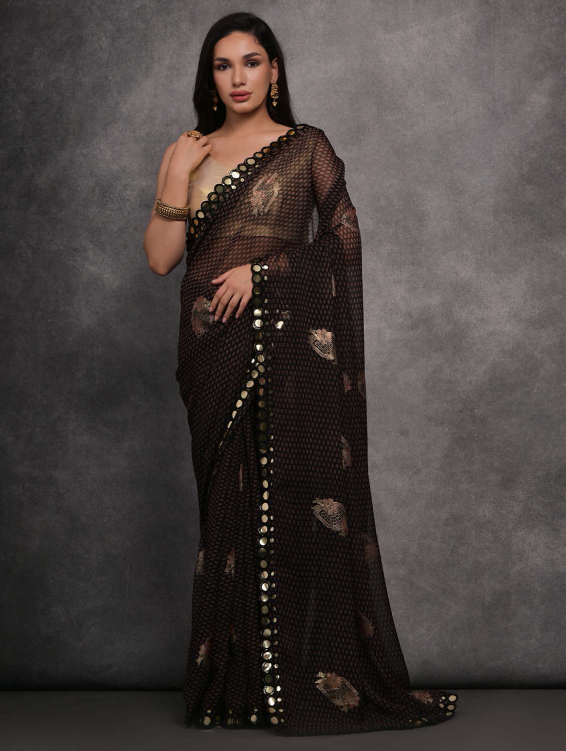 women printed casual wear saree with blouse