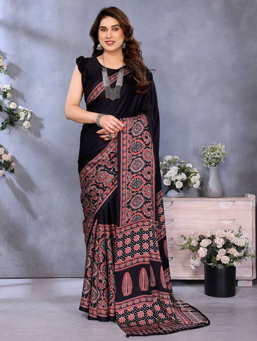 women printed casual wear saree with blouse
