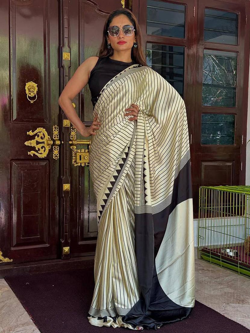 white silk banarasi saree with blouse - 22063830 - Standard Image - 1