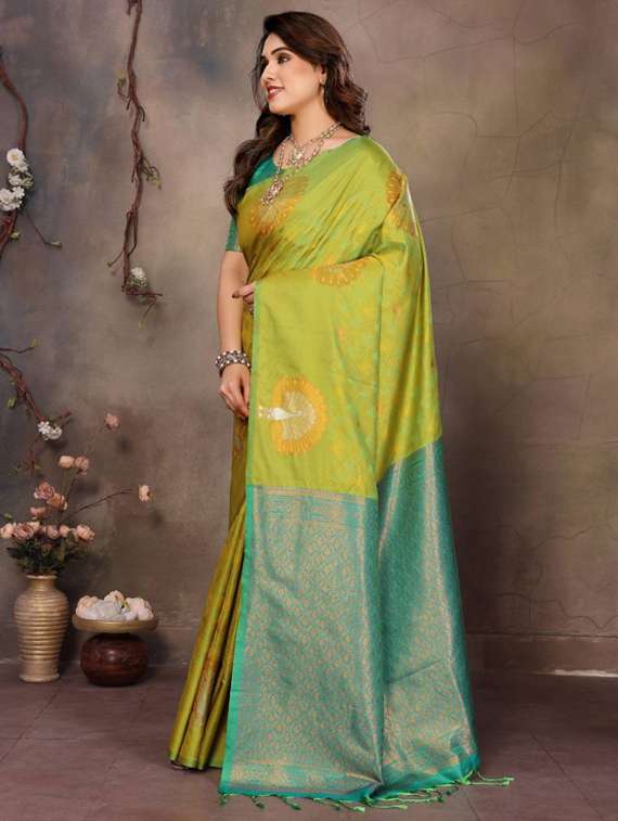 women self design banarasi saree with blouse - 22063843 -  Standard Image - 1