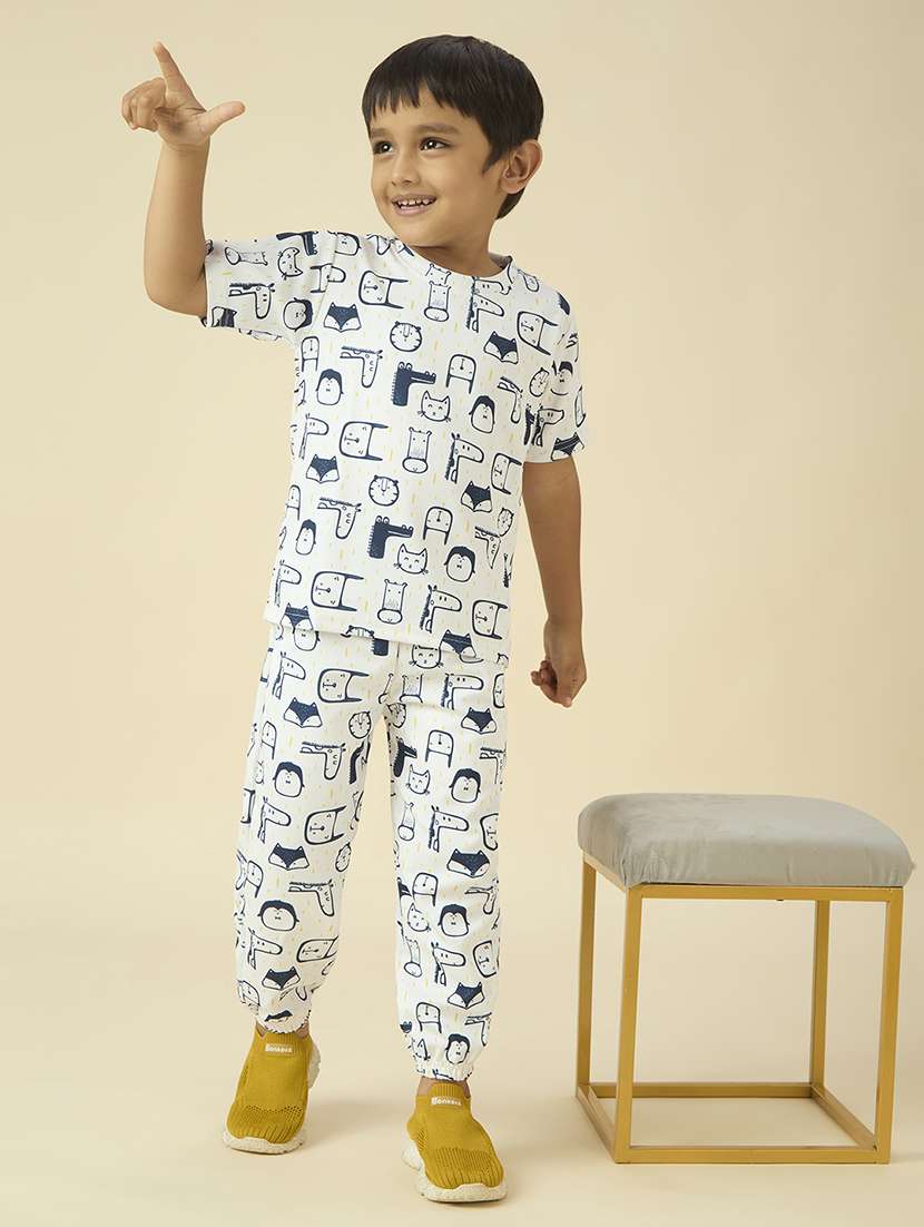 boys printed t-shirt and jogger co-ord set - 22065404 -  Standard Image - 1