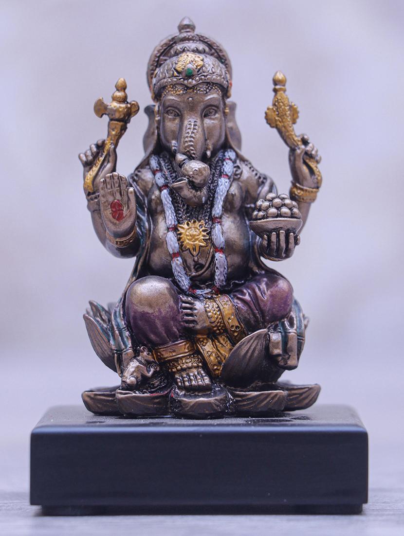 polyresin divine harmony home decor statues