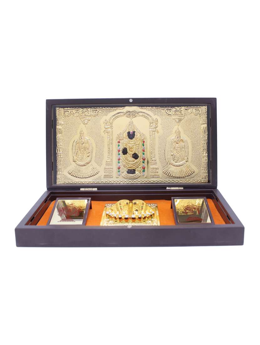 brass divine harmony home decor photo frame  - 22065707 -  Standard Image - 1