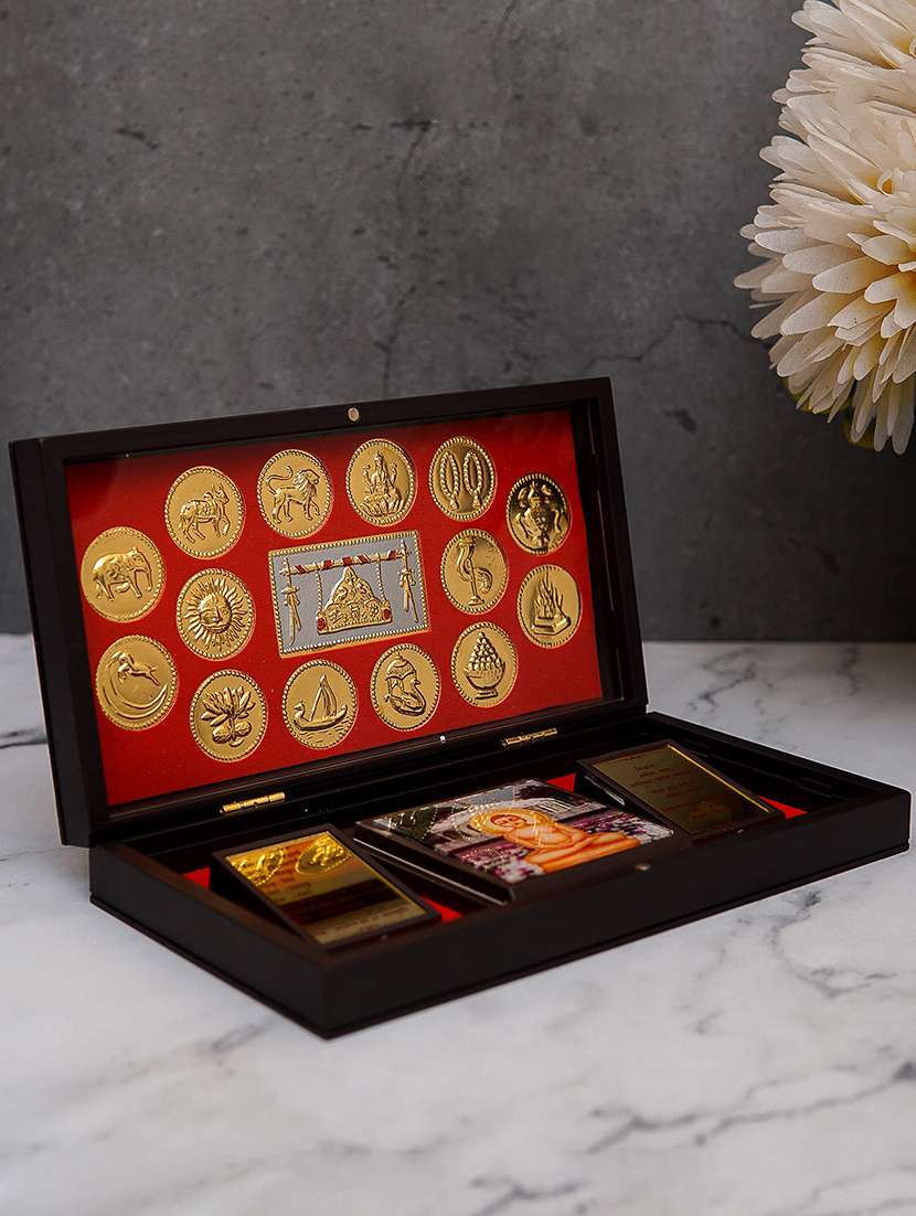 brass divine harmony home decor photo frame - 22065710 - Standard Image - 1
