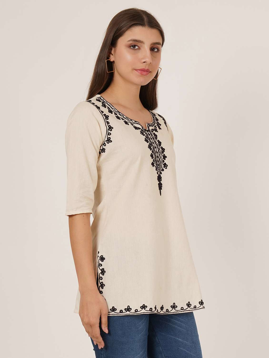 women embroidered three quarter sleeve straight kurti - 22065836 - Standard Image - 4