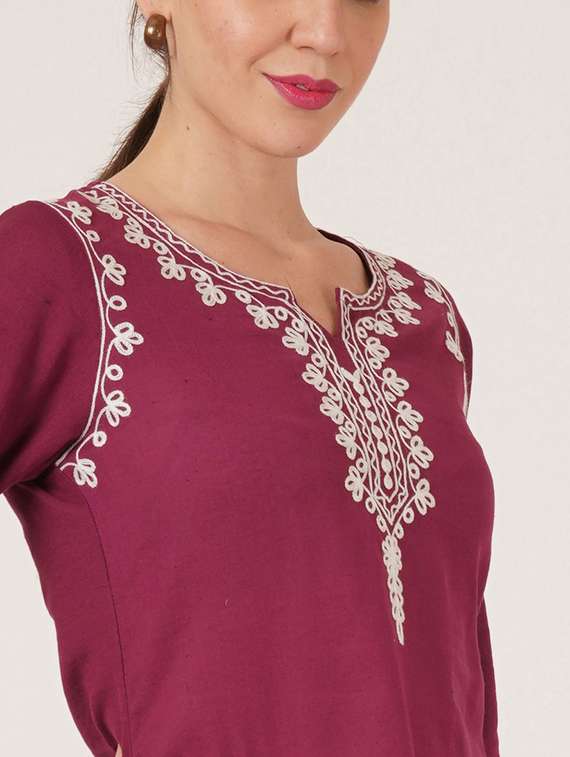 women embroidered three quarter sleeve straight kurti - 22065837 -  Standard Image - 4