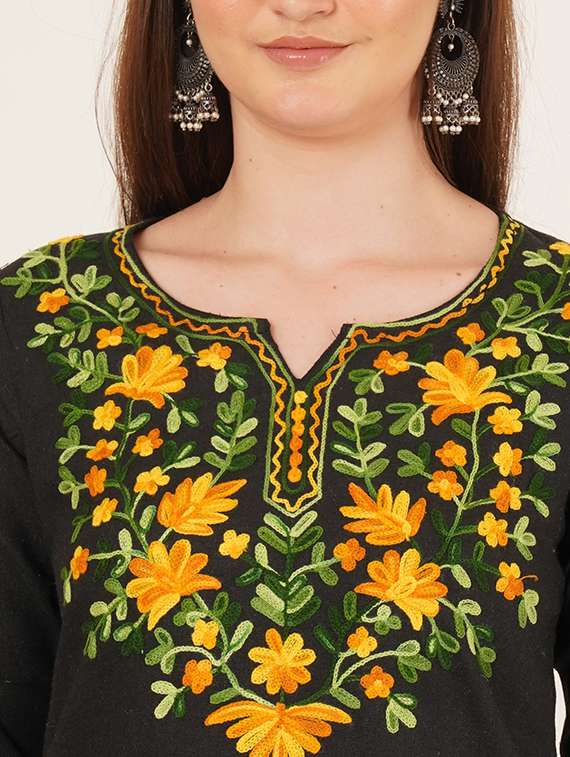 women embroidered three quarter sleeve straight kurti - 22065847 - Standard Image - 4