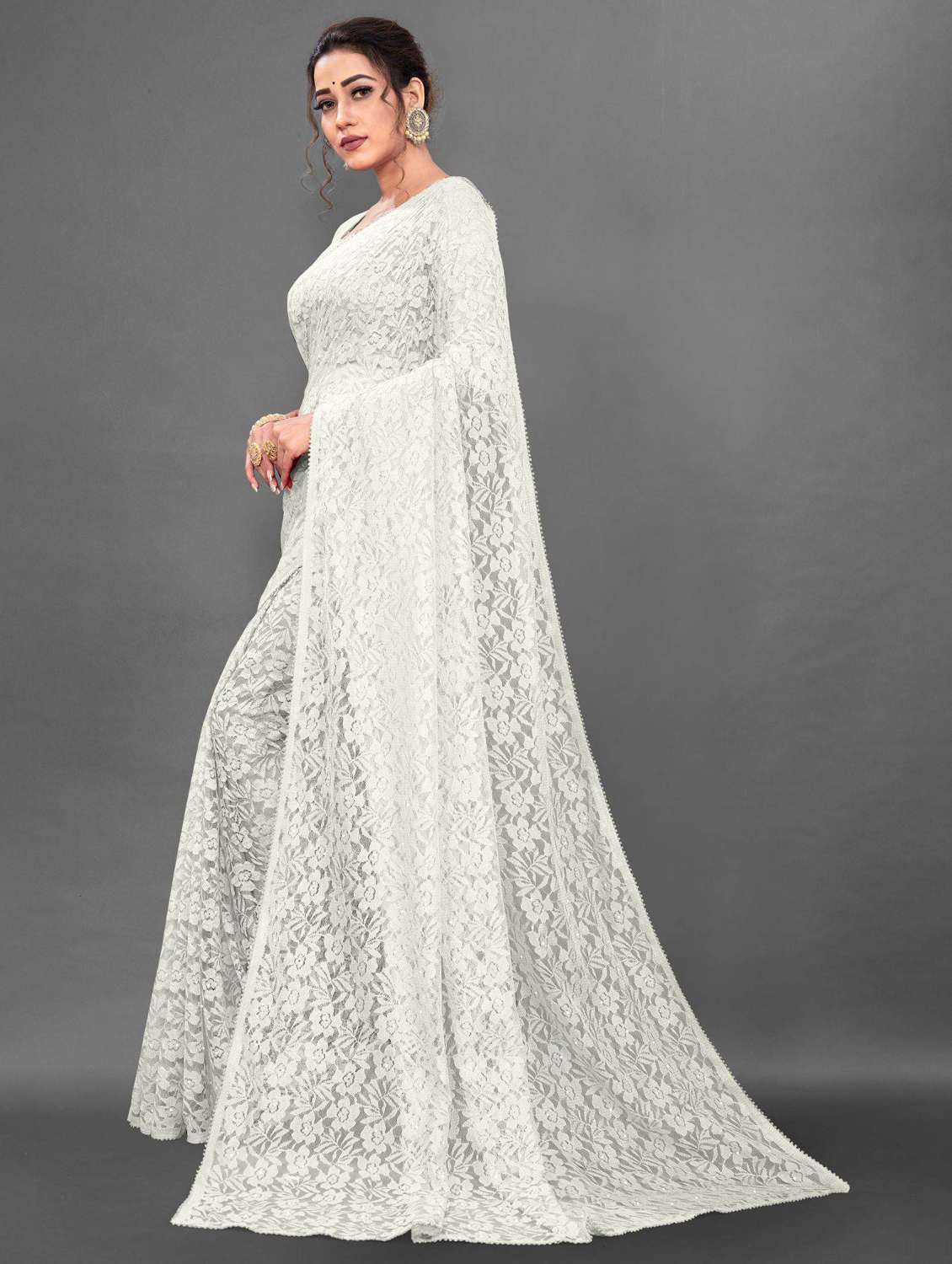 women self design plain saree with blouse - 22065975 -  Standard Image - 1