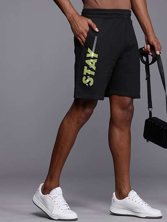 men printed mid rise regular fit shorts - 22065994 -  Standard Image - 1