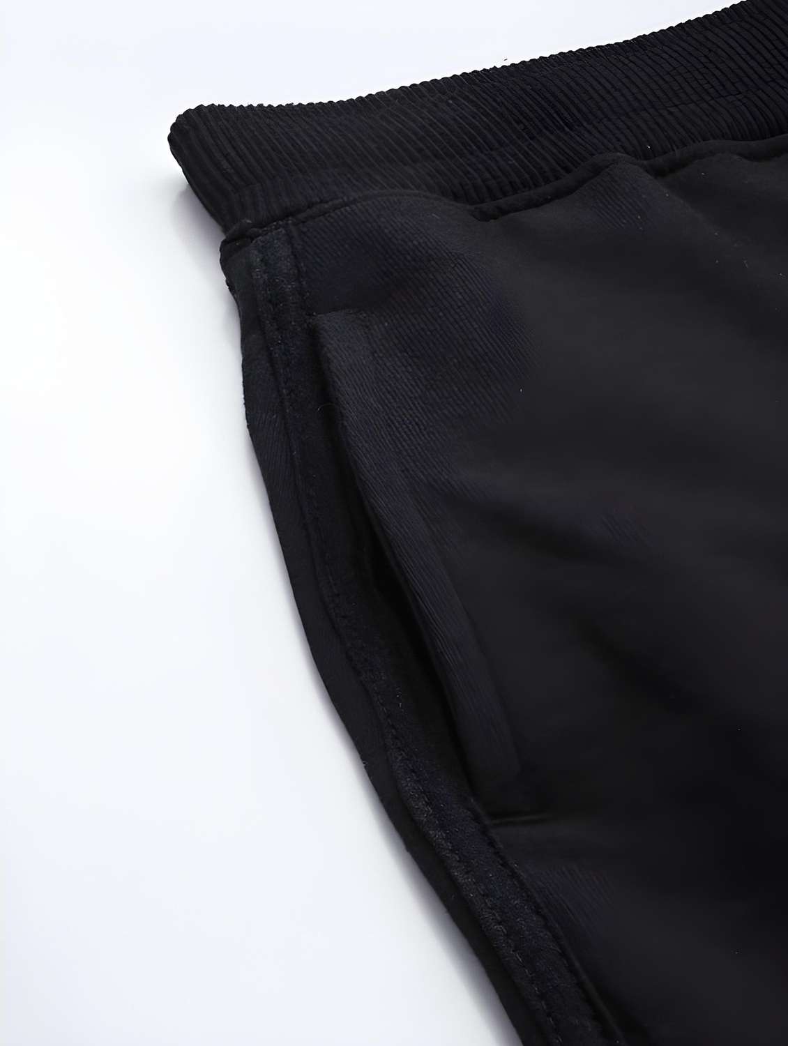 men printed mid rise regular fit shorts - 22066000 -  Standard Image - 4