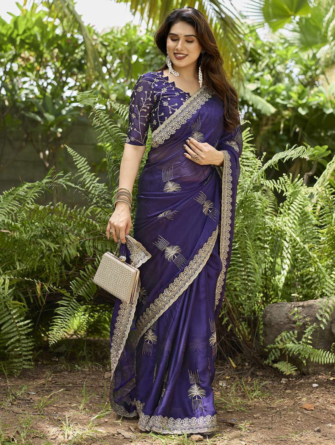 women solid with work embroidered saree with blouse - 22066055 -  Standard Image - 1