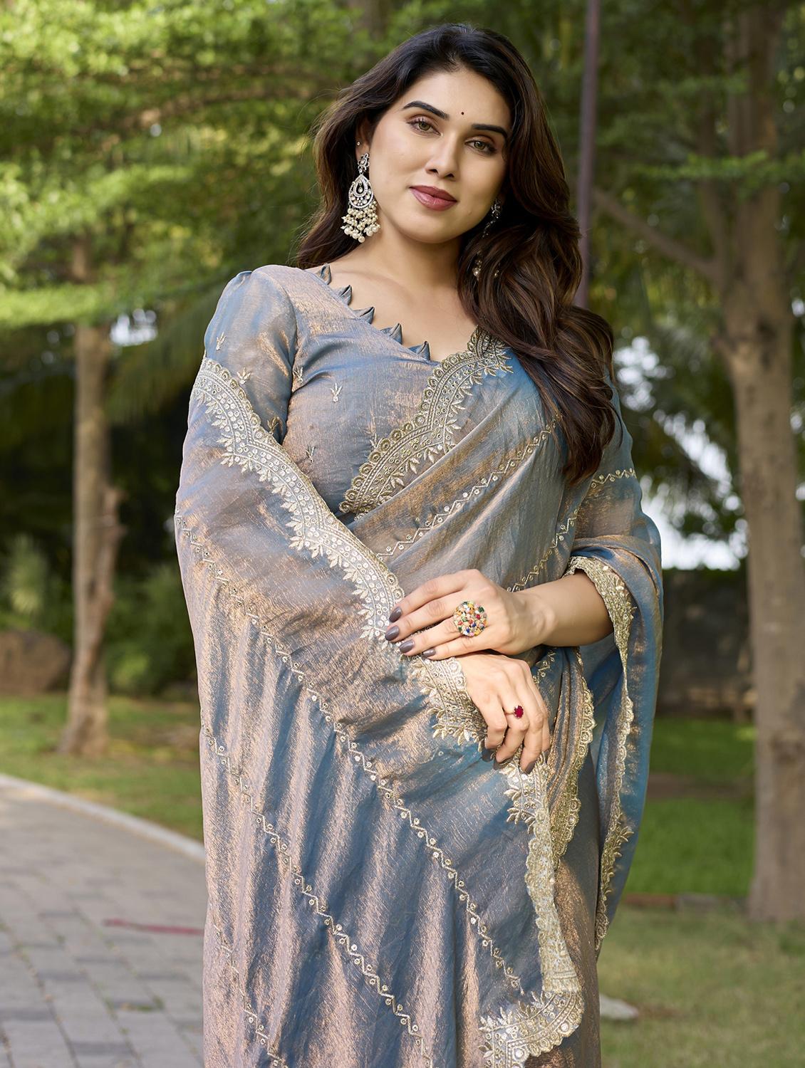 women solid with work embroidered saree with blouse - 22066064 - Standard Image - 4