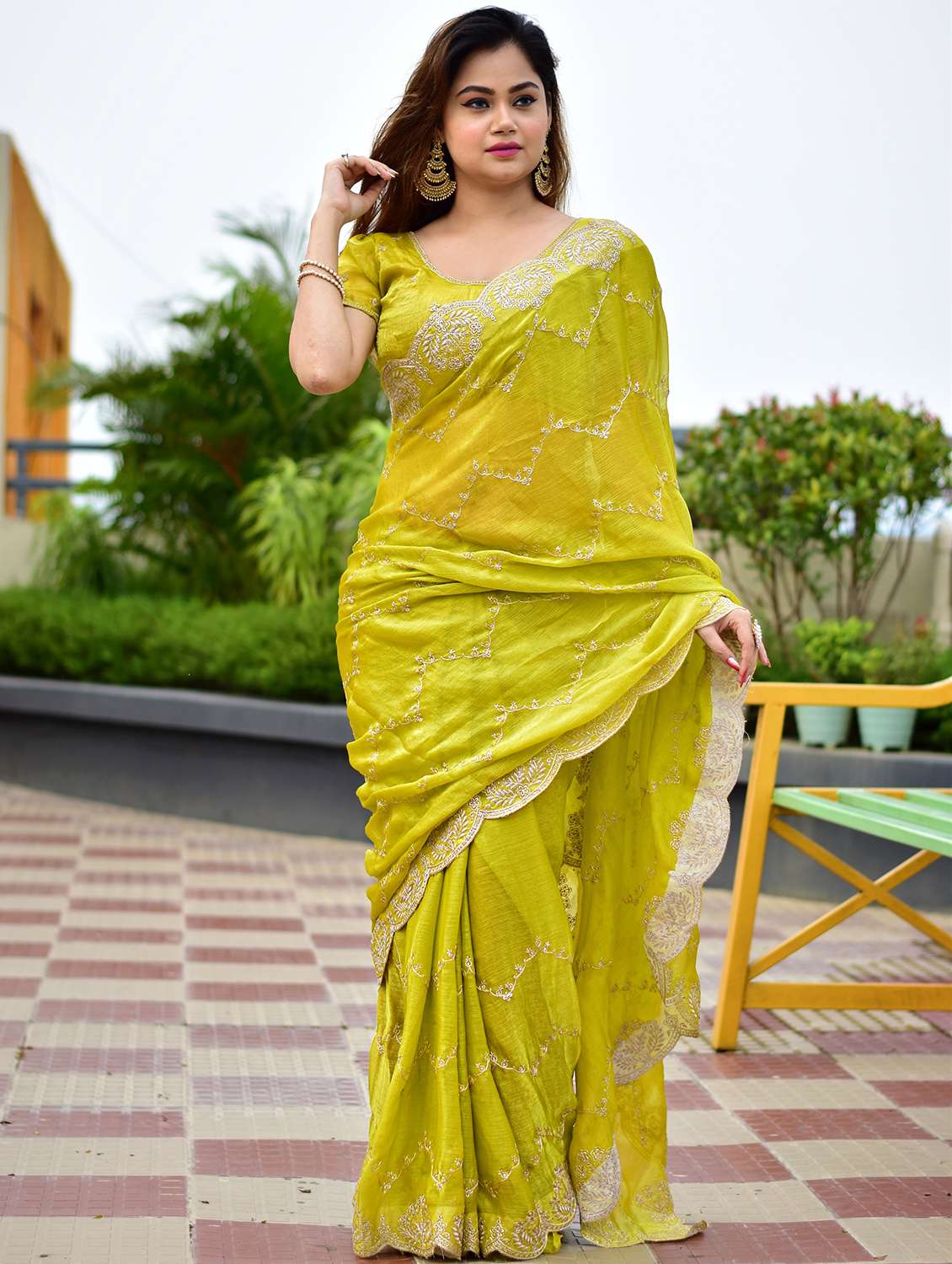 women solid with work embroidered saree with blouse - 22066093 -  Standard Image - 1