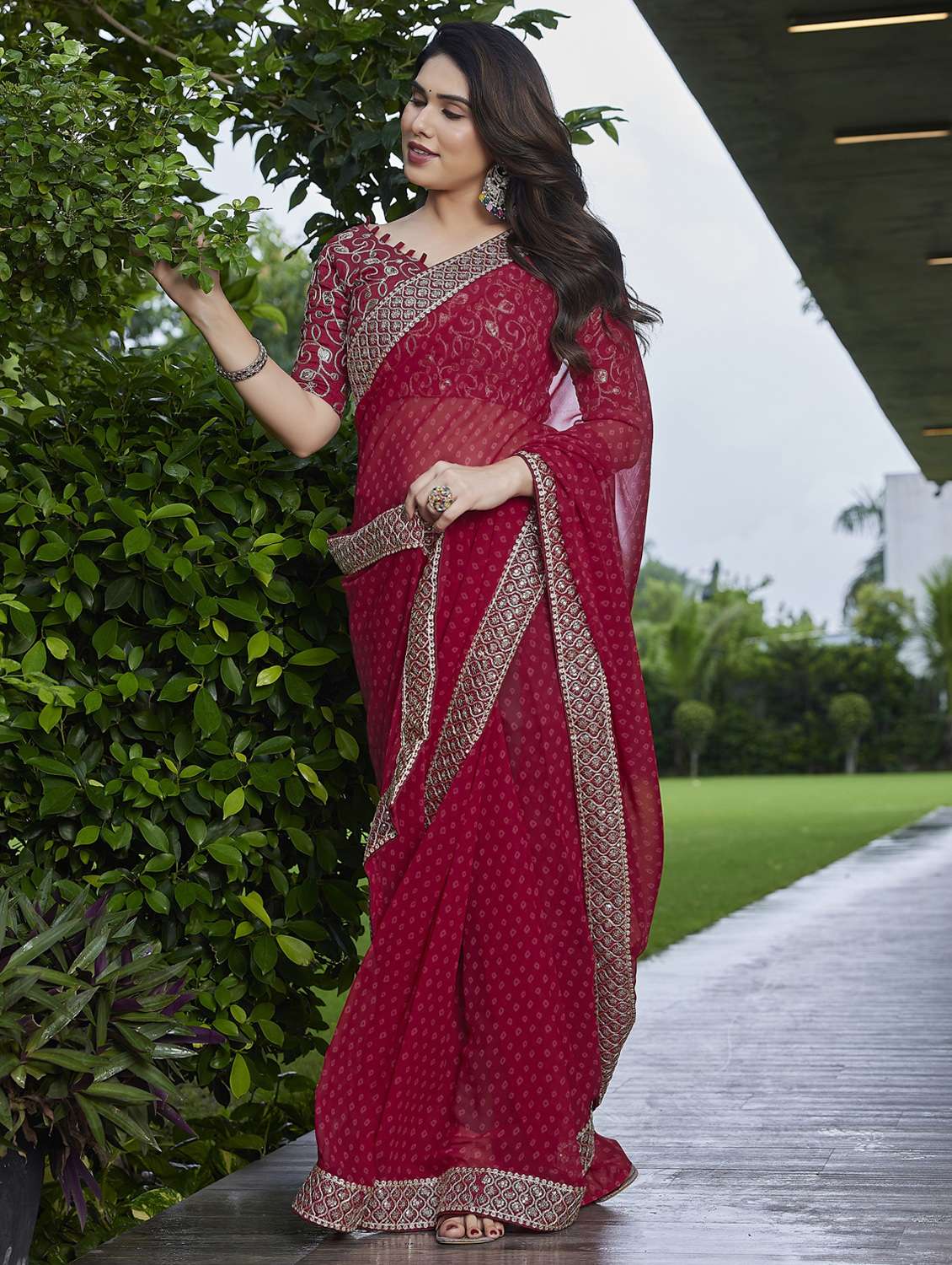 women bandhani printed bordered saree with blouse - 22066111 -  Standard Image - 1