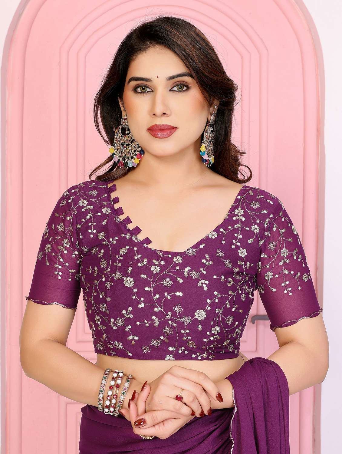women solid plain saree with blouse - 22066117 - Standard Image - 4