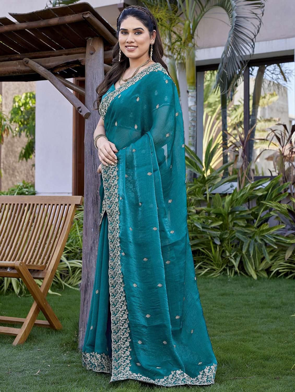 women solid with work embroidered saree with blouse - 22066132 -  Standard Image - 1
