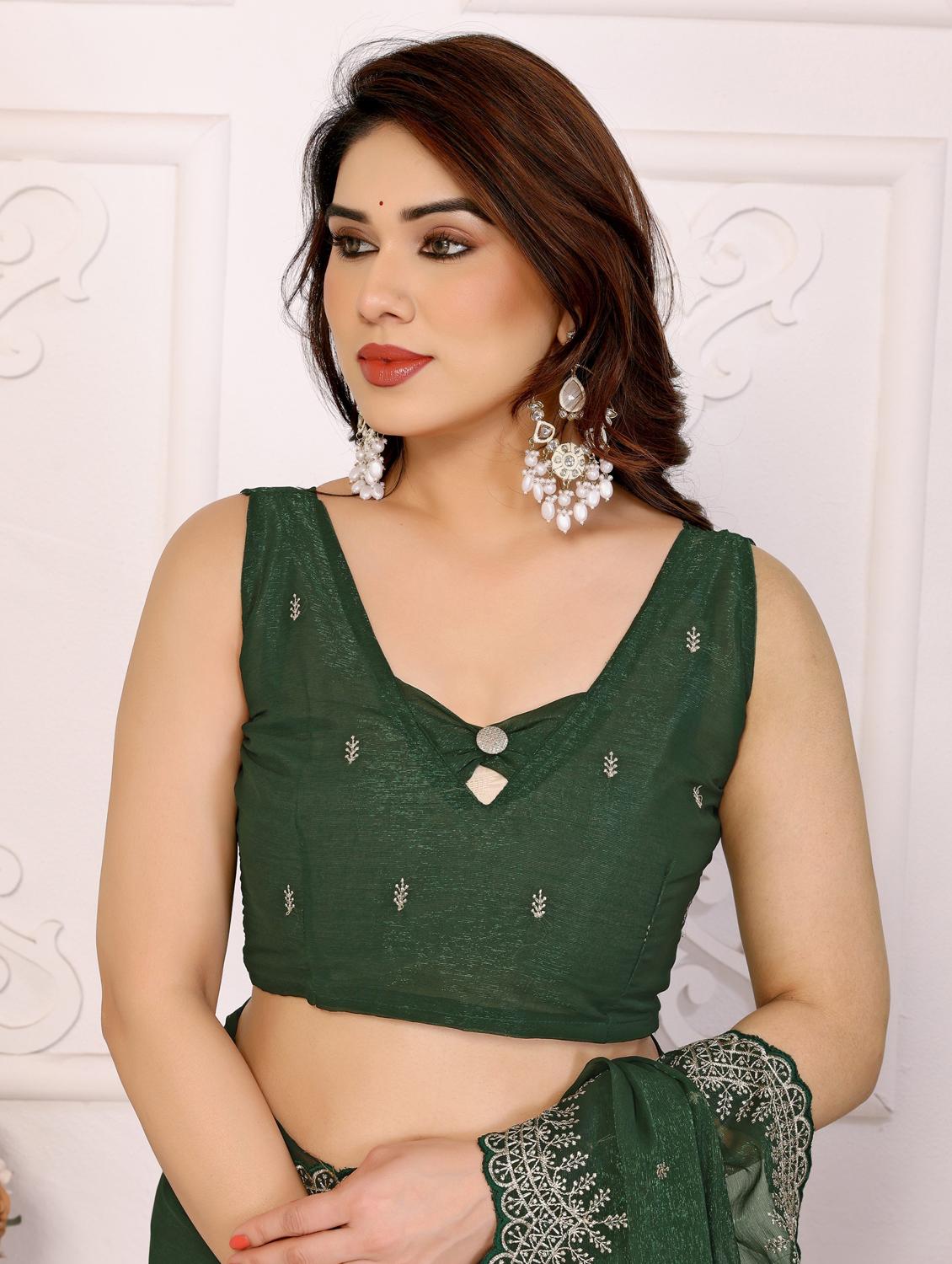 women solid with work embroidered saree with blouse - 22066151 - Standard Image - 4