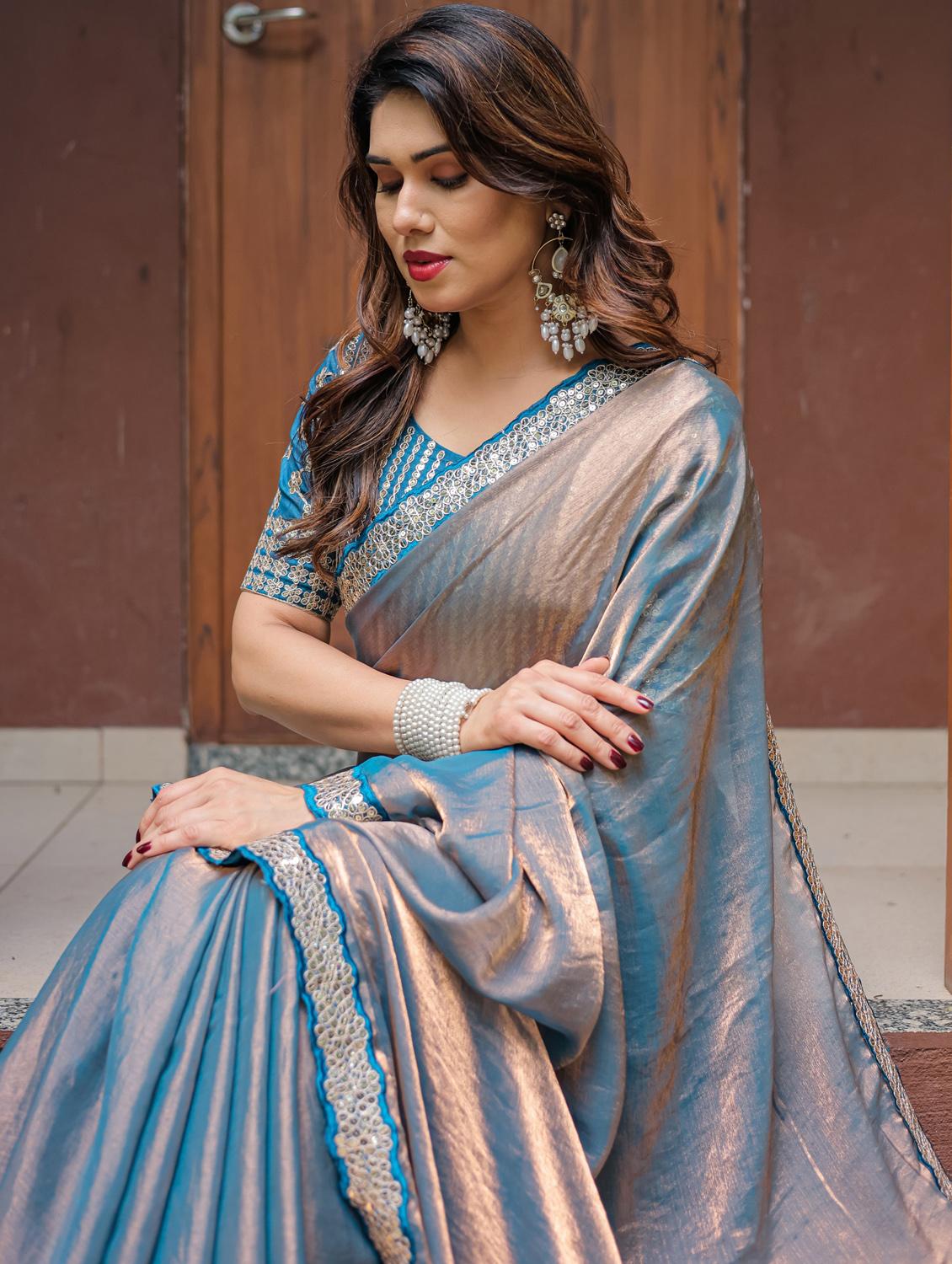 women solid with bordered saree with blouse - 22066213 - Standard Image - 4