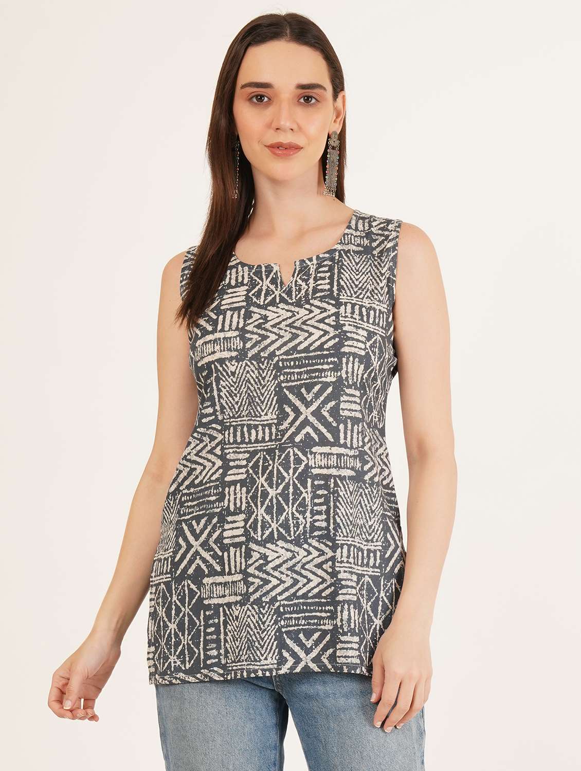 women printed sleeveless straight kurti - 22066251 - Zoom Image - 0