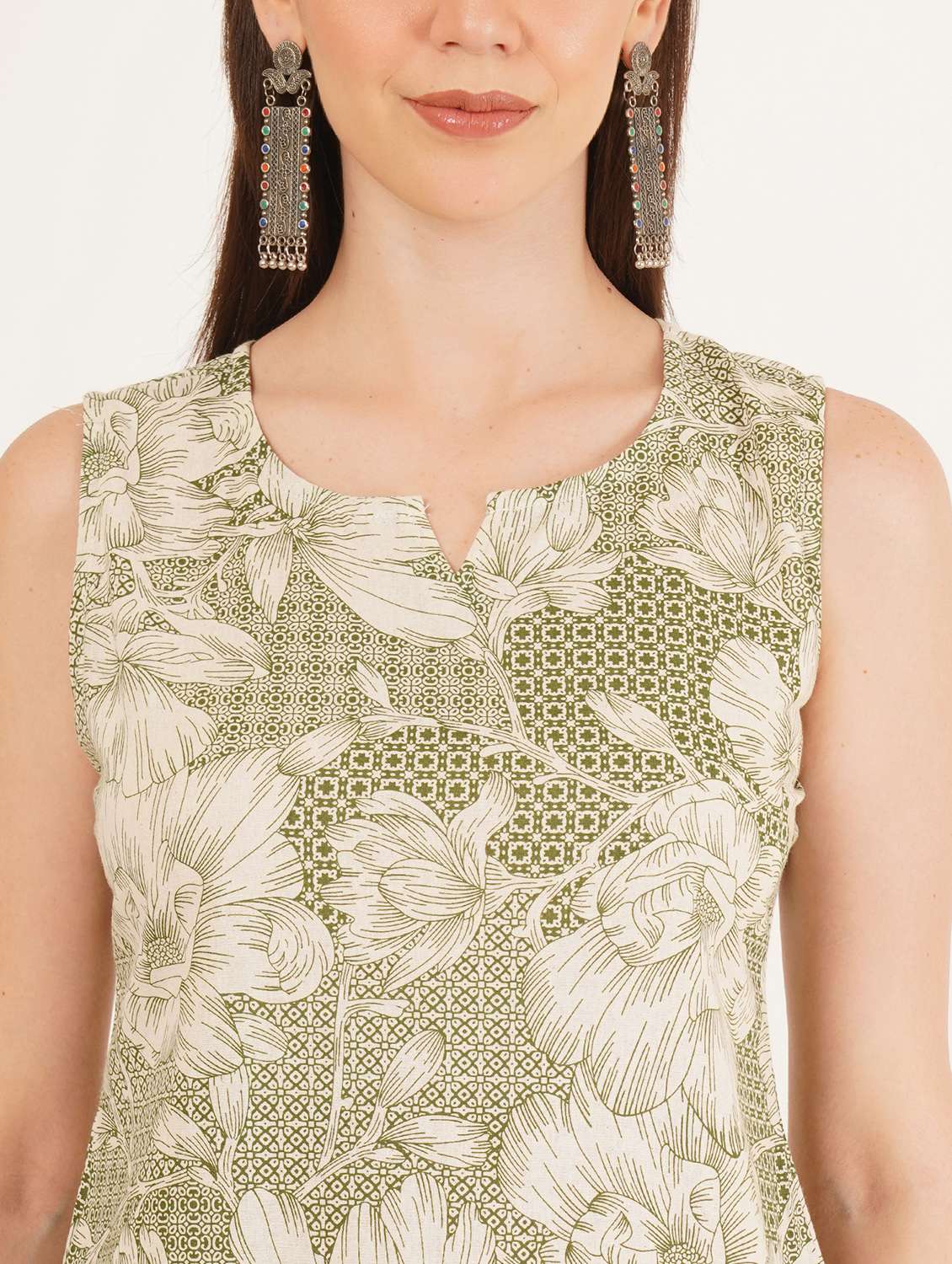 women floral printed sleeveless straight kurti - 22066253 - Standard Image - 4