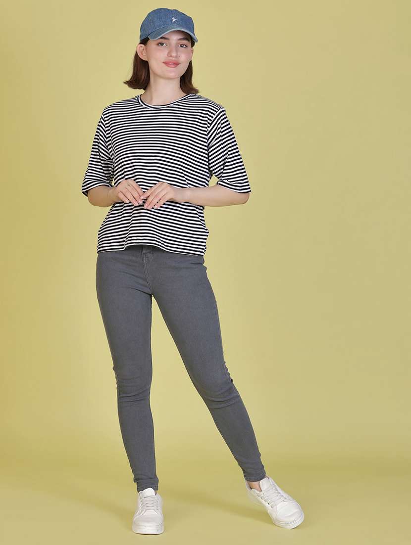 women striped short sleeve oversized t-shirt - 22066267 -  Standard Image - 4