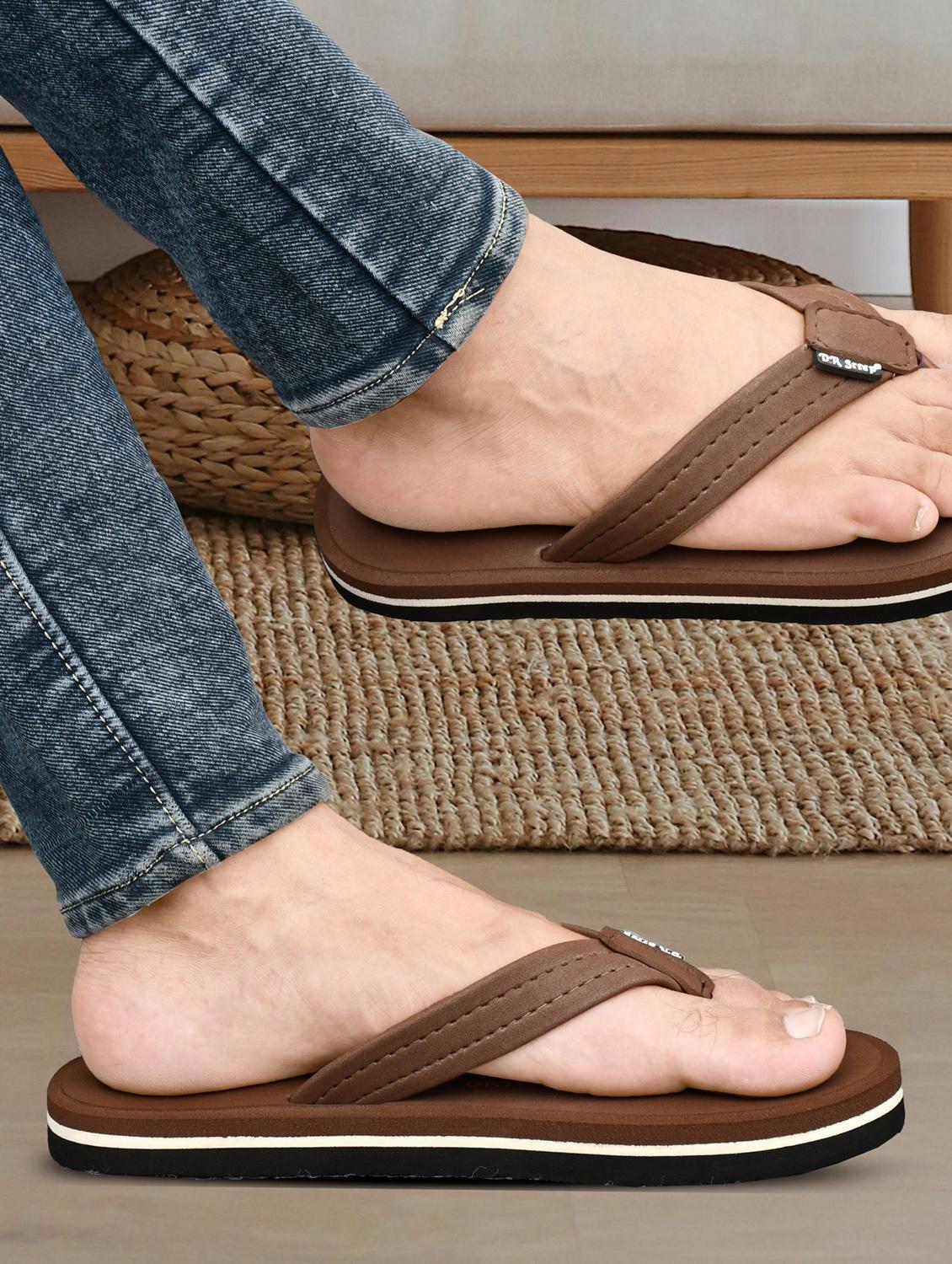 men printed slip on flip flop - 22066274 - Standard Image - 4
