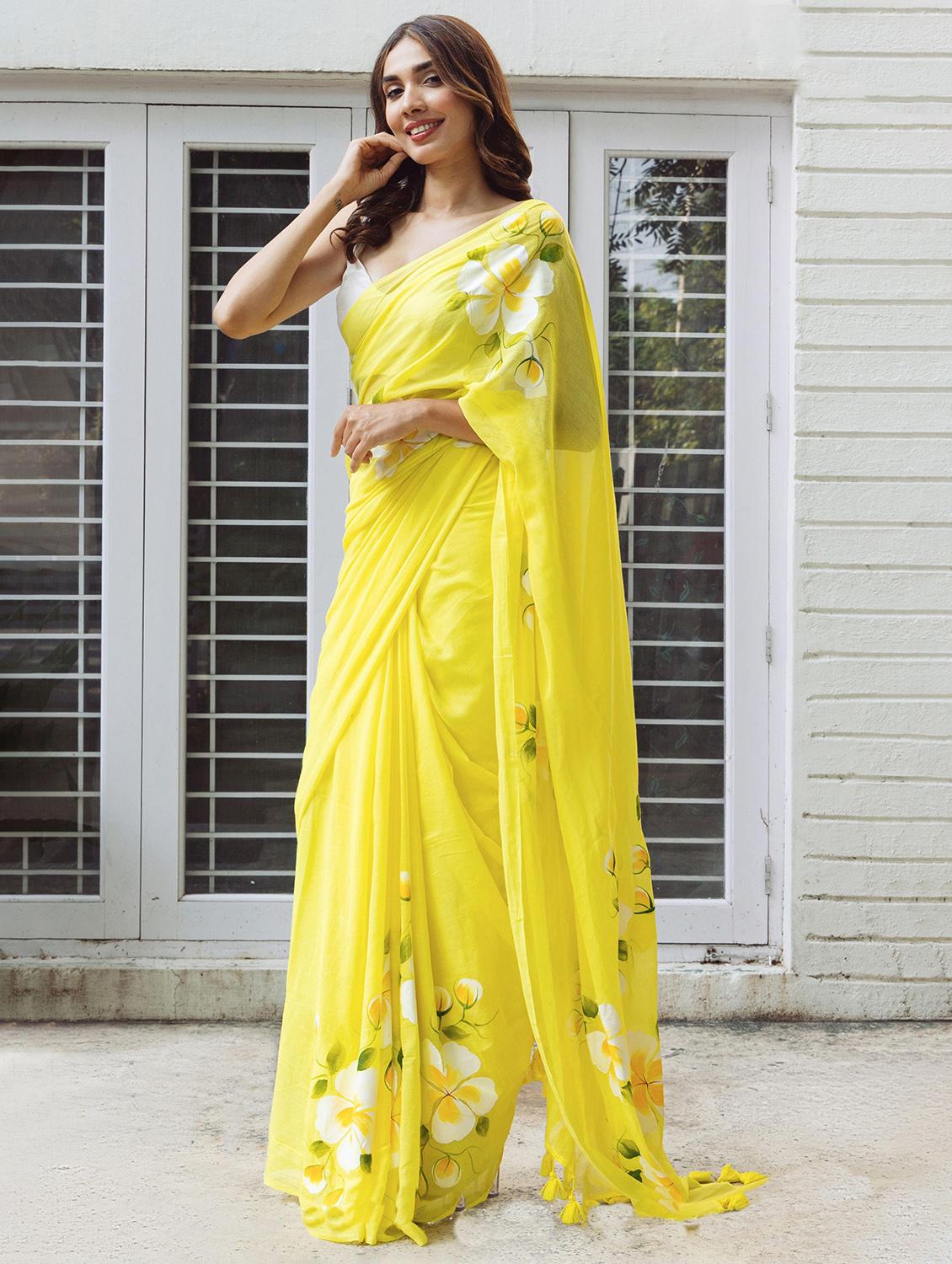 women floral printed saree with blouse - 22066305 - Standard Image - 1