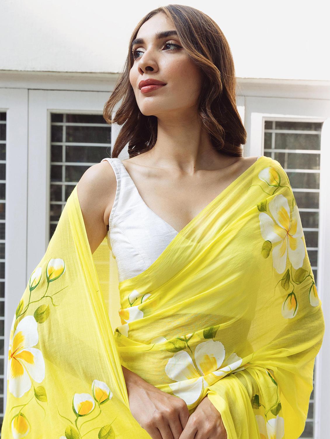 women floral printed saree with blouse - 22066305 - Standard Image - 4