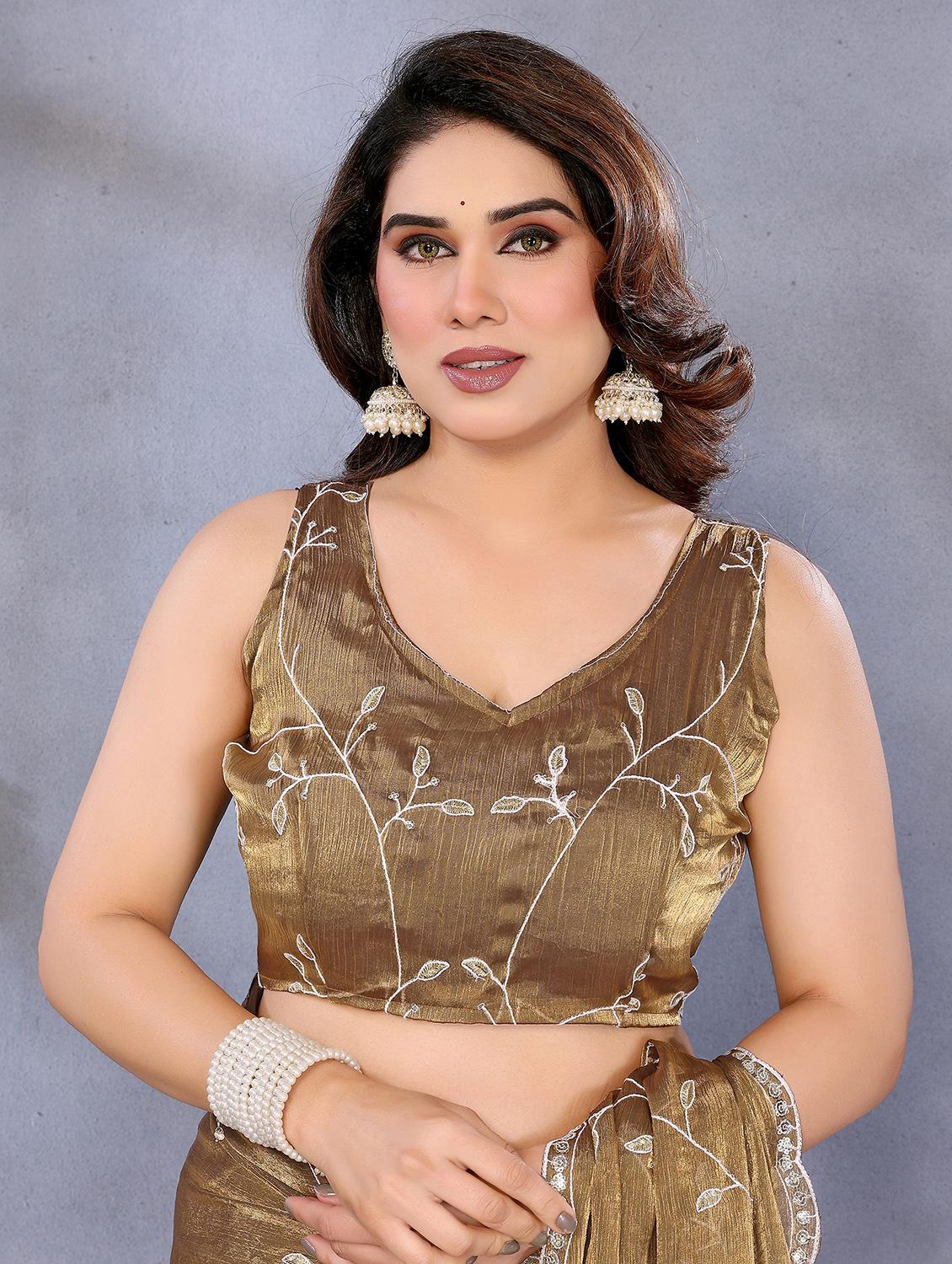 women solid with work embroidered saree with blouse - 22066326 - Standard Image - 4