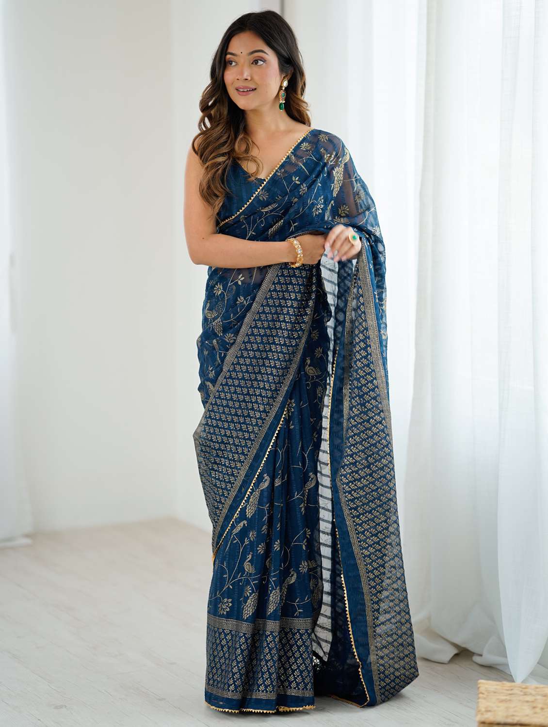 women printed casual wear saree with blouse