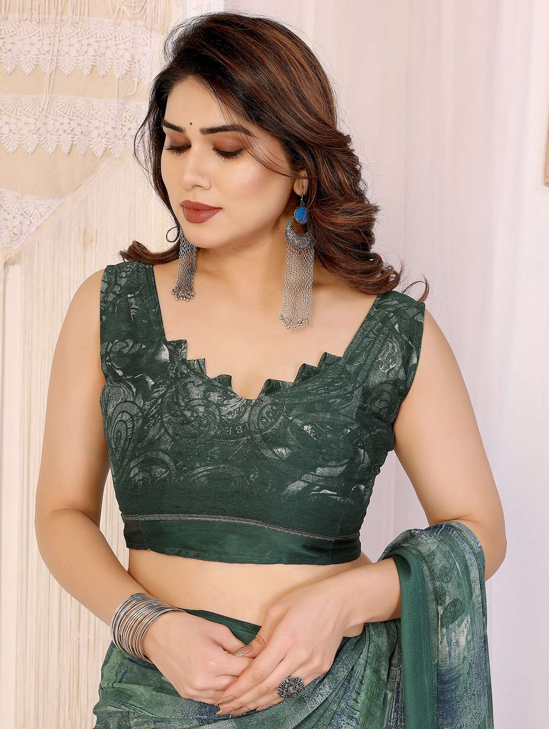 women printed casual wear saree with blouse - 22066355 -  Standard Image - 4