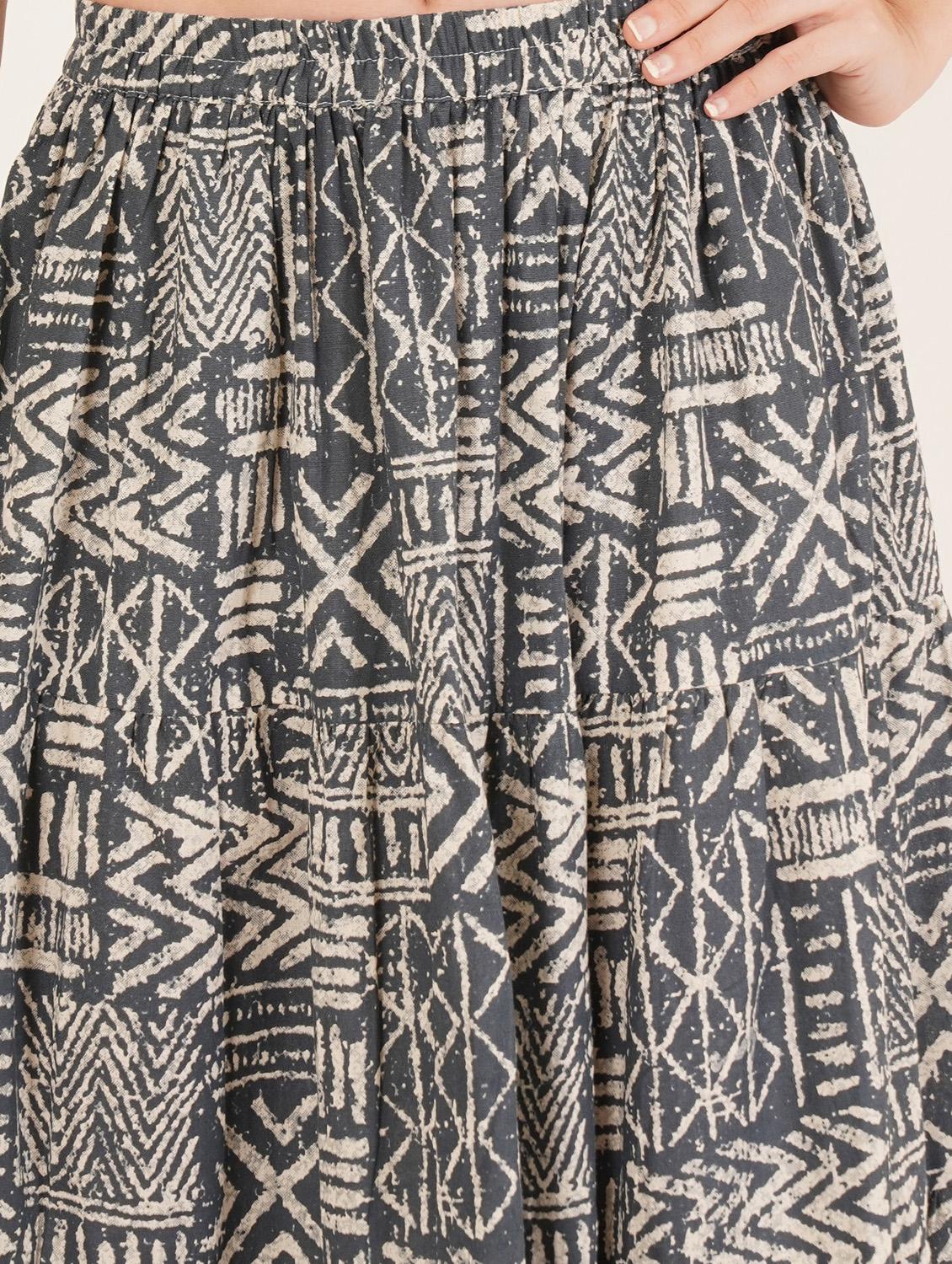 women printed mid rise tiered skirt - 22066381 - Standard Image - 4