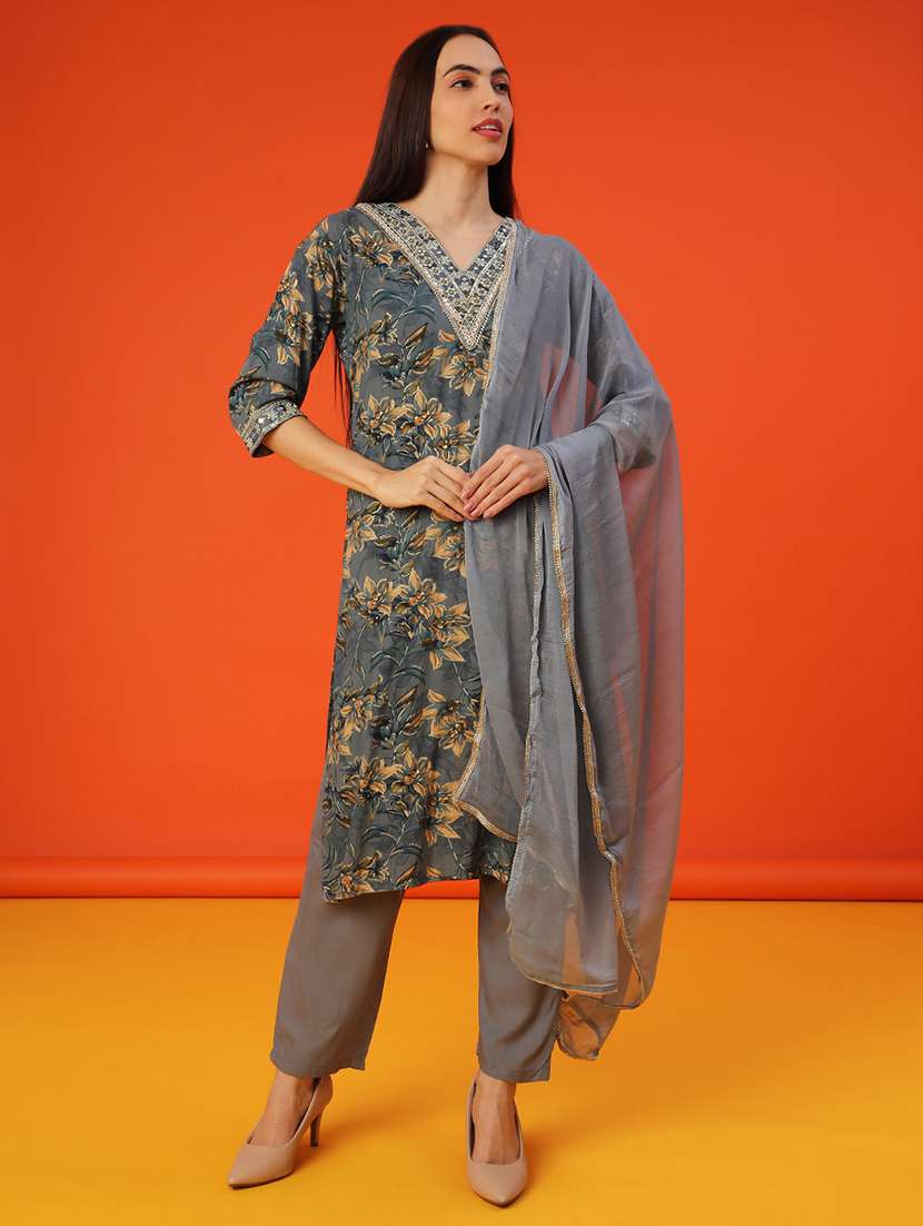 women three quarter sleeve kurta and pant with dupatta - 22067457 -  Standard Image - 1