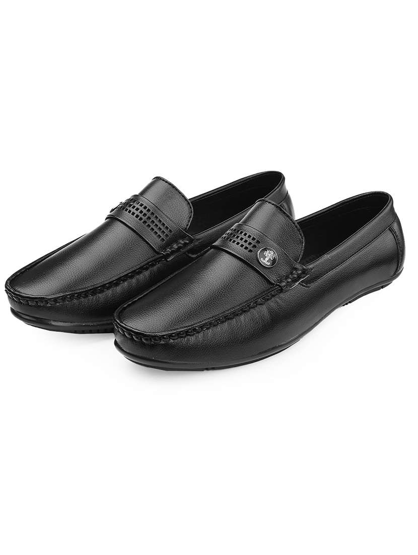 men solid slip on loafer - 22067547 - Standard Image - 1