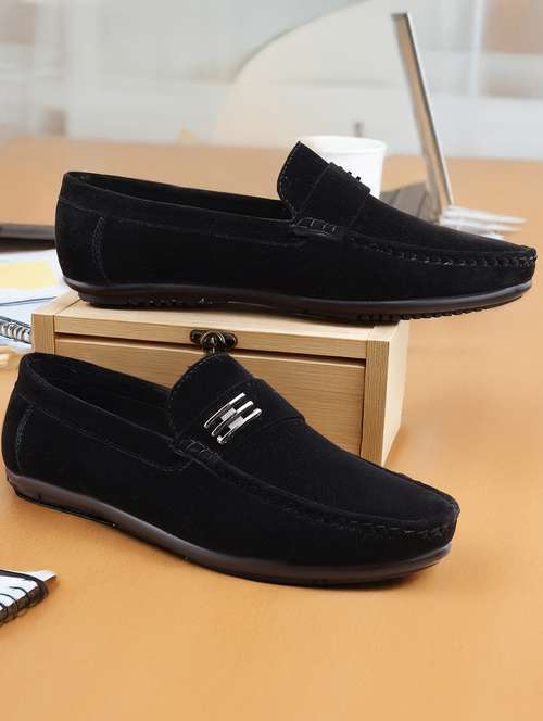 men solid slip on loafer - 22067553 - Standard Image - 0