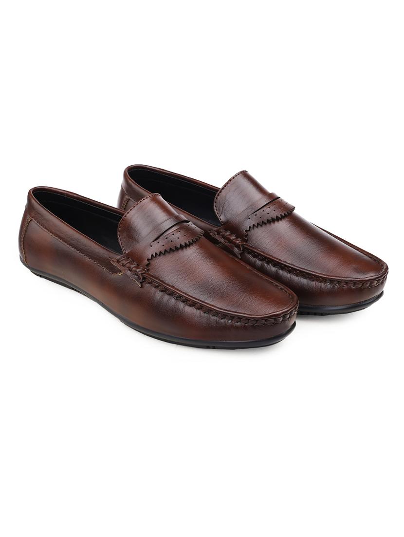 men solid slip on loafer - 22067564 - Standard Image - 1