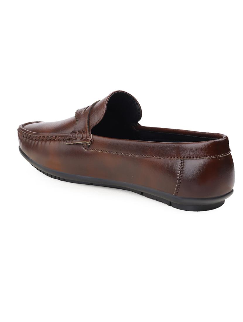 men solid slip on loafer - 22067564 - Standard Image - 4