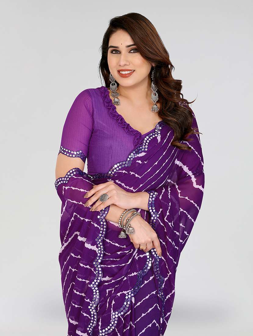 women printed casual wear saree with blouse - 22067896 -  Standard Image - 1