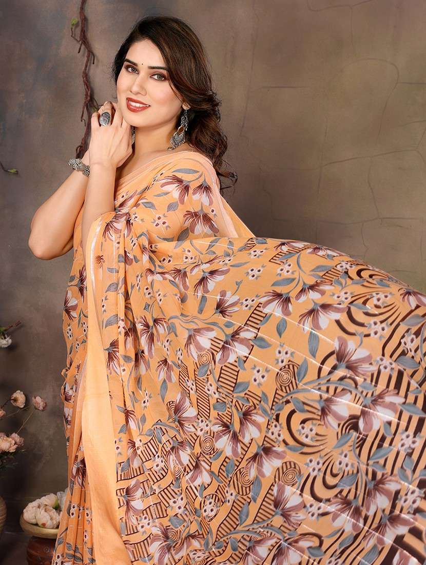 women printed casual wear saree with blouse - 22068094 - Standard Image - 4