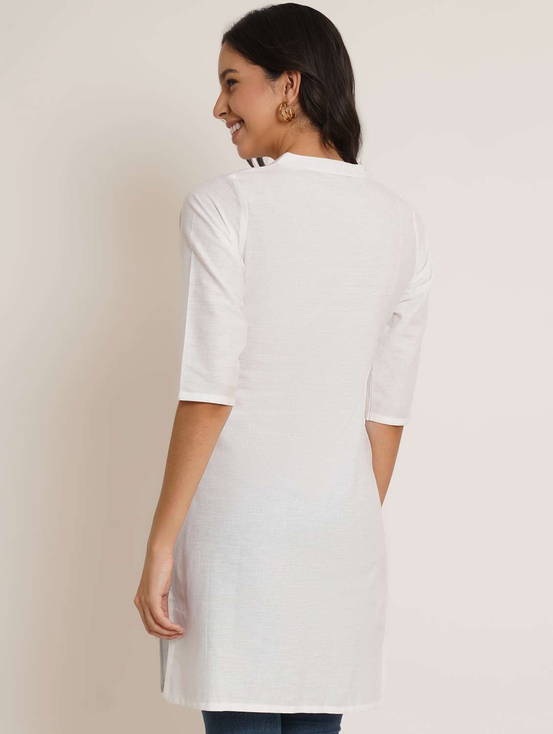 women solid three quarter sleeve straight kurti - 22068299 -  Standard Image - 1