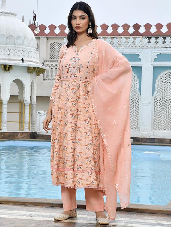 women three quarter sleeve kurta pant with dupatta set - 22068457 - Standard Image - 1