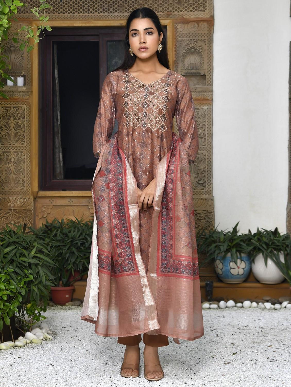 women three quarter sleeve kurta pant with dupatta set - 22068465 - Standard Image - 1
