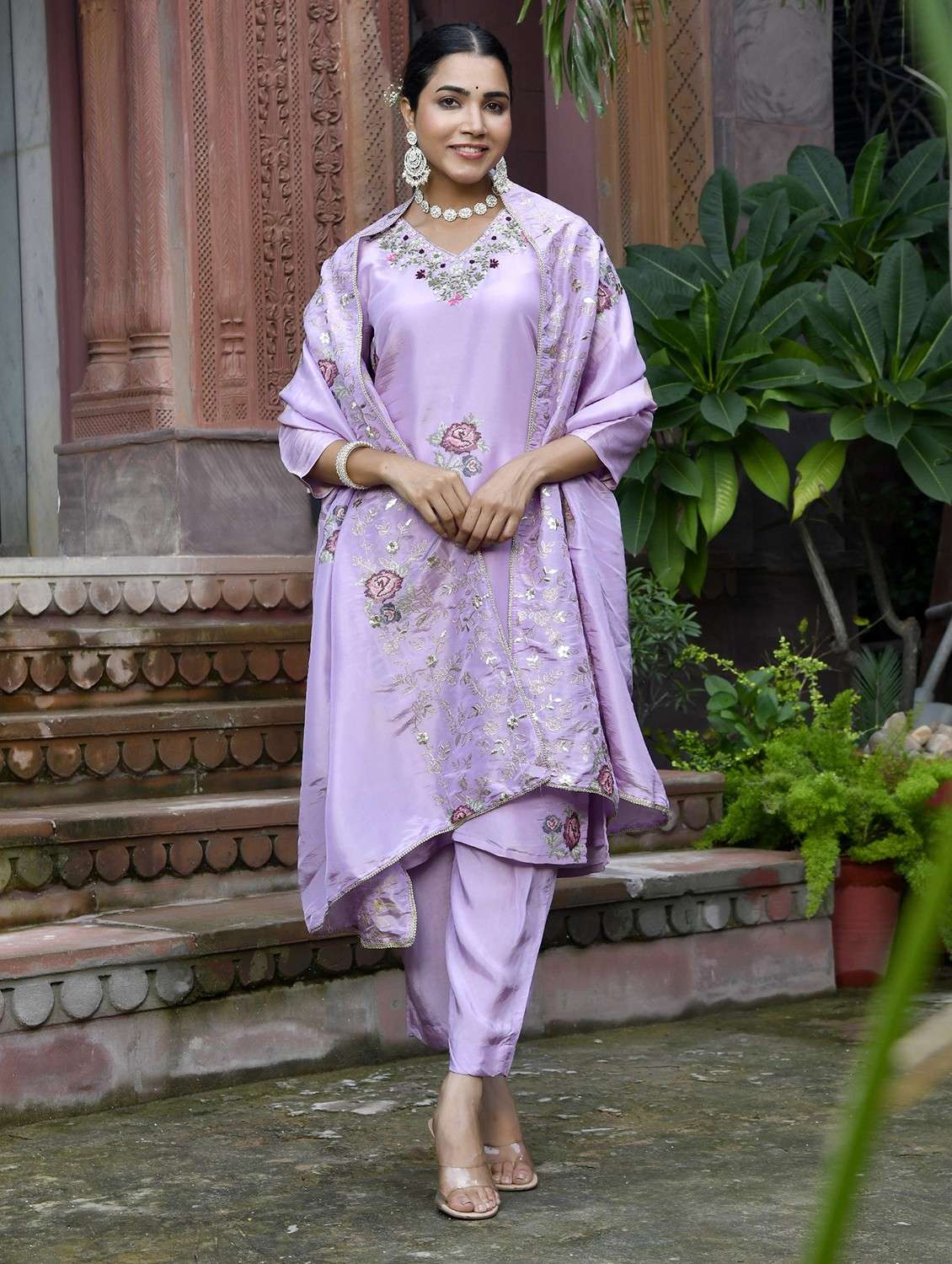 women three quarter sleeve kurta pant with dupatta set - 22068467 -  Standard Image - 4