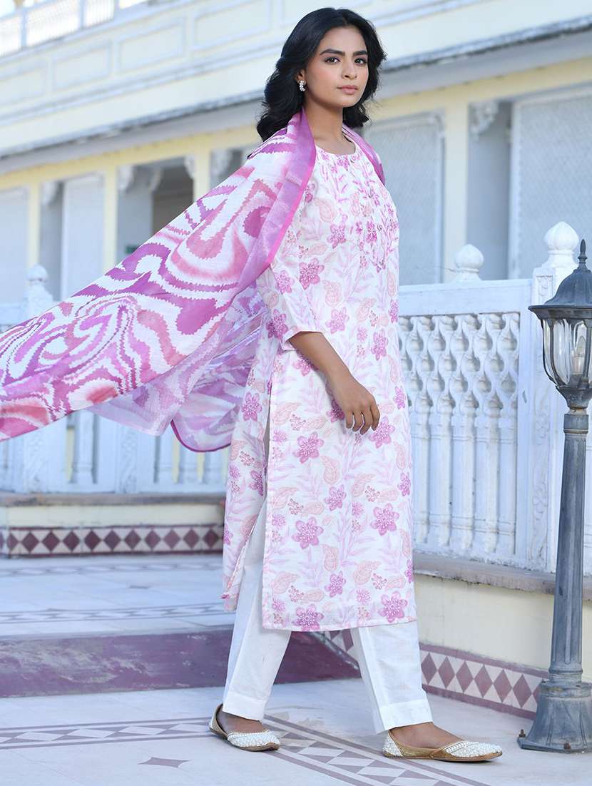 women three quarter sleeve kurta pant with dupatta set - 22068471 -  Standard Image - 1