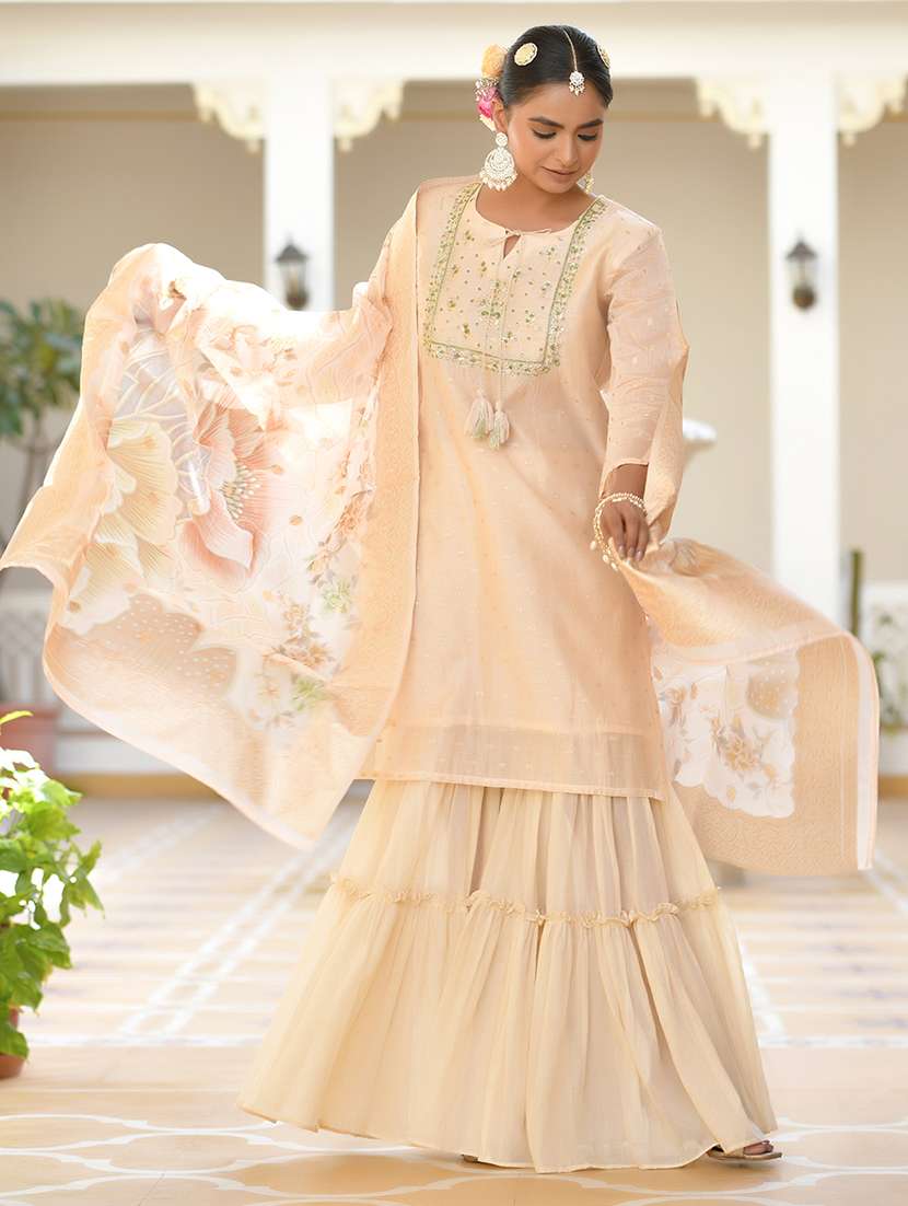 women three quarter sleeve kurta sharara with dupatta set - 22068489 - Standard Image - 4