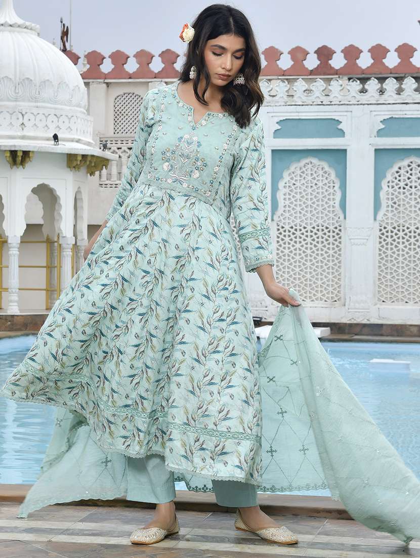 women three quarter sleeve kurta pant with dupatta set - 22068508 -  Standard Image - 4