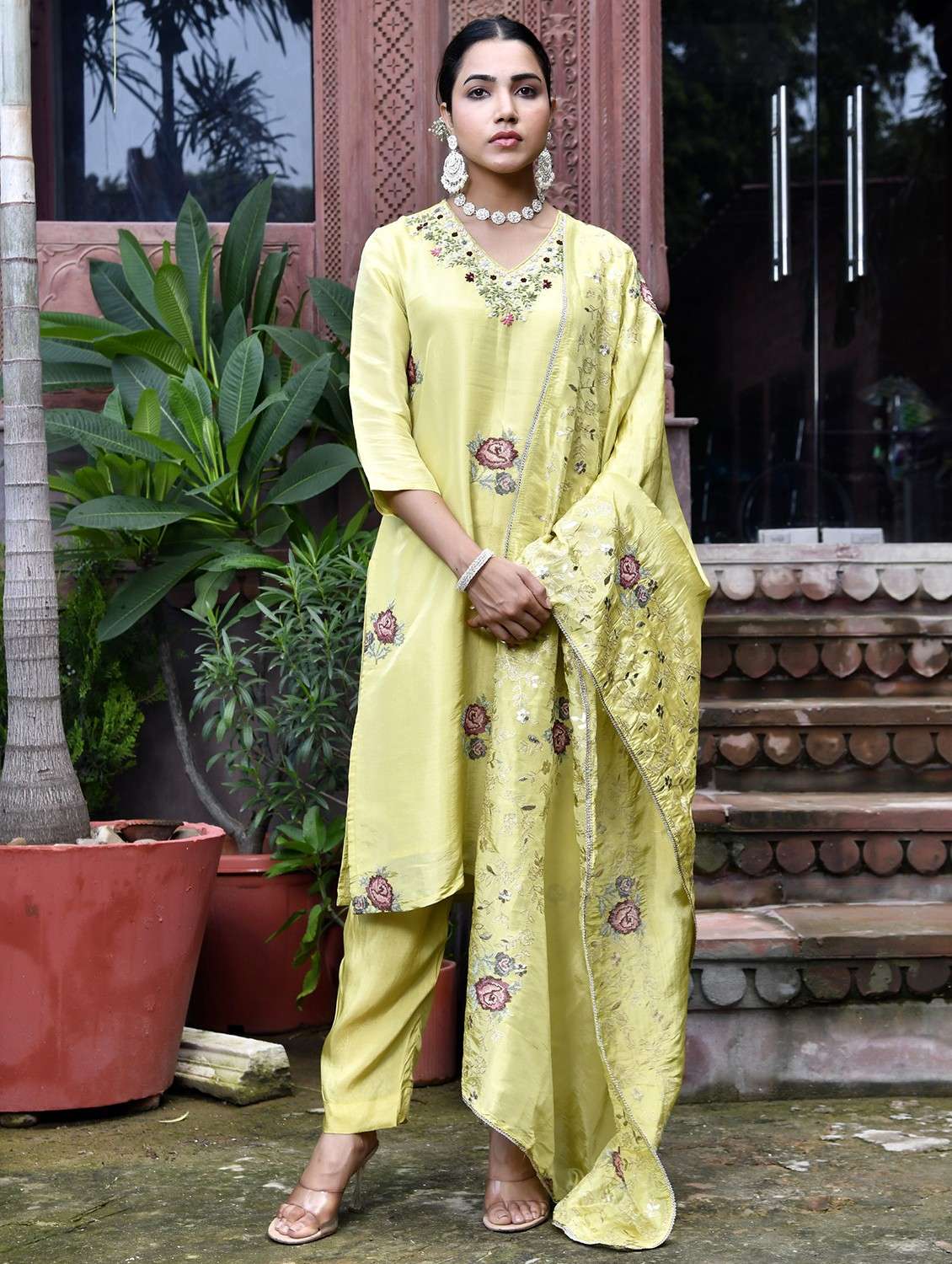 women three quarter sleeve kurta pant with dupatta set - 22068512 -  Standard Image - 1