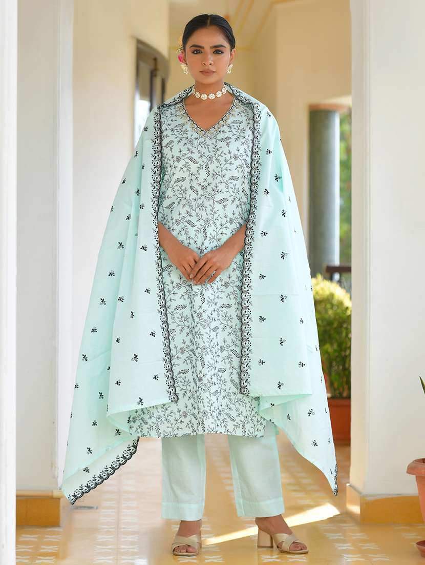 women three quarter sleeve kurta pant with dupatta set - 22068523 - Standard Image - 1