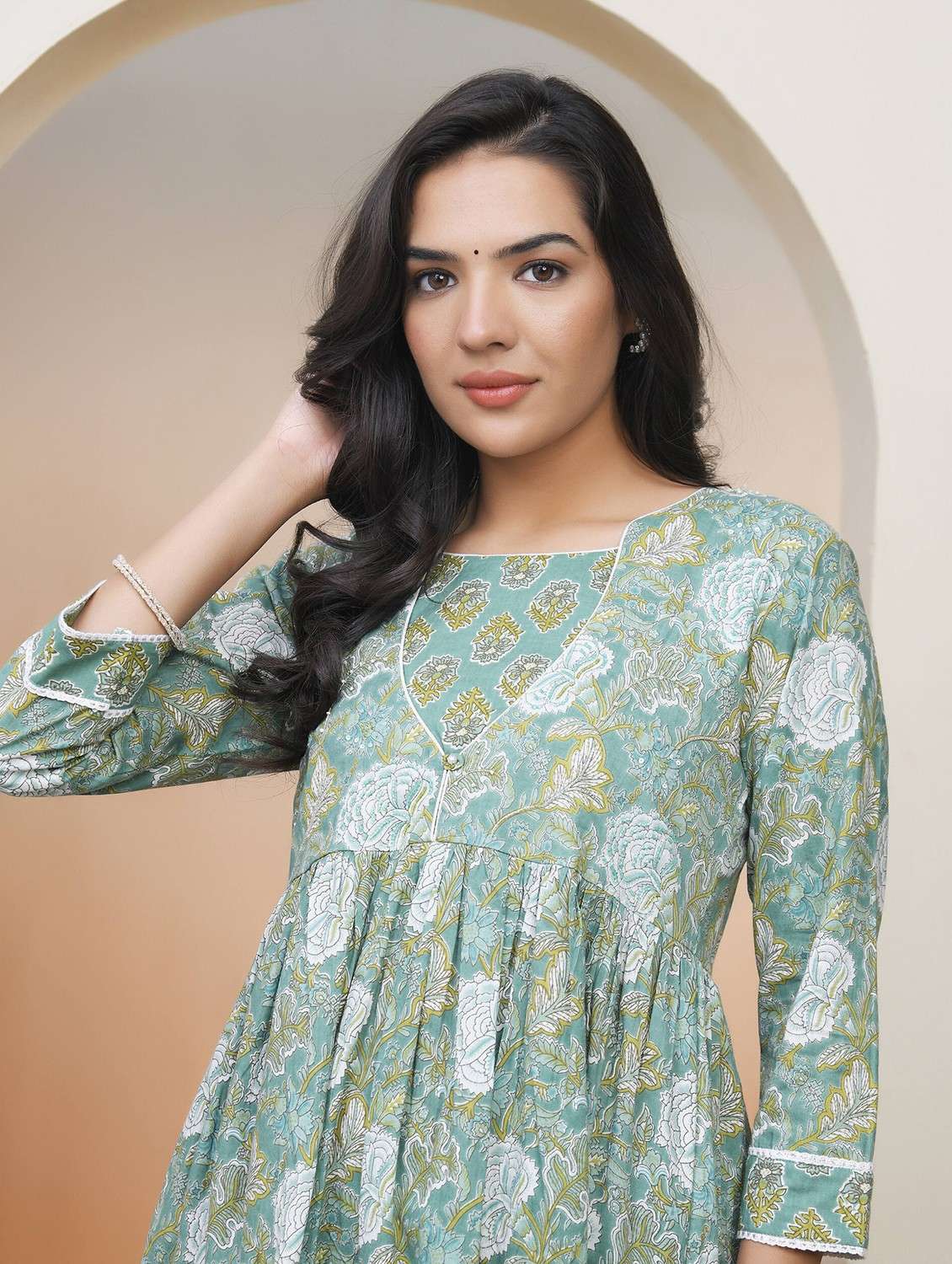 women three quarter sleeve kurta pant with dupatta set - 22068529 - Standard Image - 4